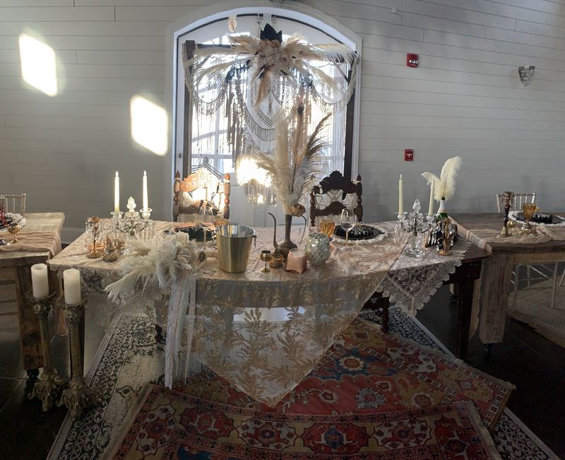 The Twisted Tulip — Wedding design detail